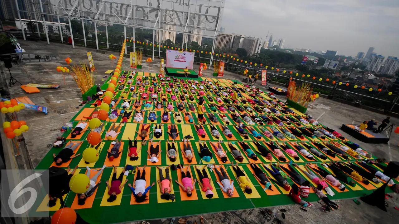 20160430-YOGA-IN-THE-AIR-Jakarta-Johan-Tallo