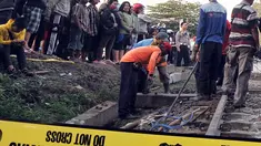 Beberap kecelakaan menimpa siswa dalam perjalanannya menuju Sekolah, di Rawa Buaya, Jakarta Barat seorang siswa SD kelas 4 tewas tertabrak Kereta Api.