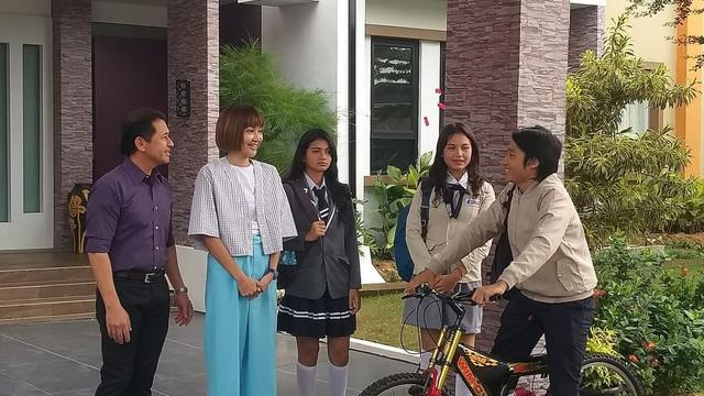 6 Potret Pemain Dari Jendela SMP Pakai Seragam SMA, Sajikan Cerita Baru Lebih Fresh