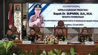 Kepala Kejati Riau Dr  Supardi saat melakukan kunjungan kerja ke Kejari Pekanbaru. (Liputan6.com/M Syukur)