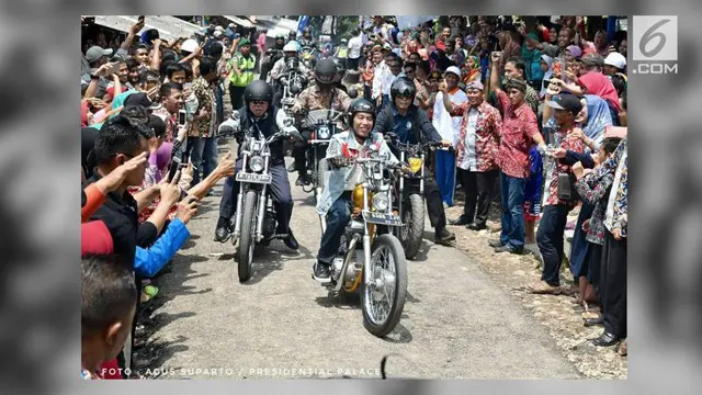 Bersama sejumlah menteri, Jokowi touring menggunakan motor choppernya di Sukabumi sambil mengunjungi sejumlah desa padat karya.