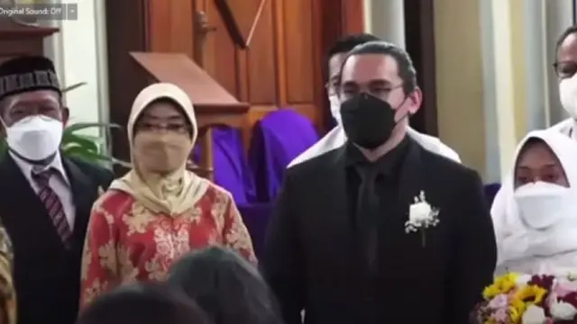 Ayu Kartika Dewi dan Gerald Bastian