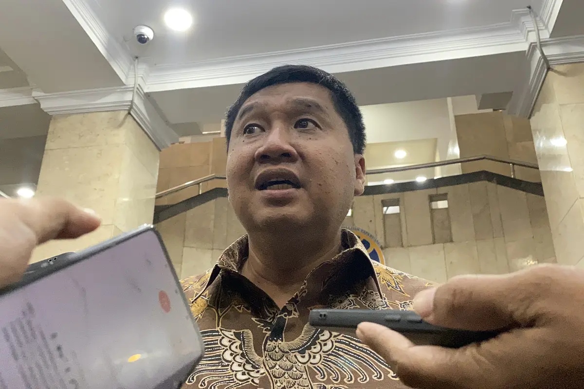 Menteri Perumahan dan Kawasan Pemukiman (PKP) Maruarar Sirait  di Kementerian ATR/BPN, Kamis (16/4/2026). (Liputan6.com/Tian)