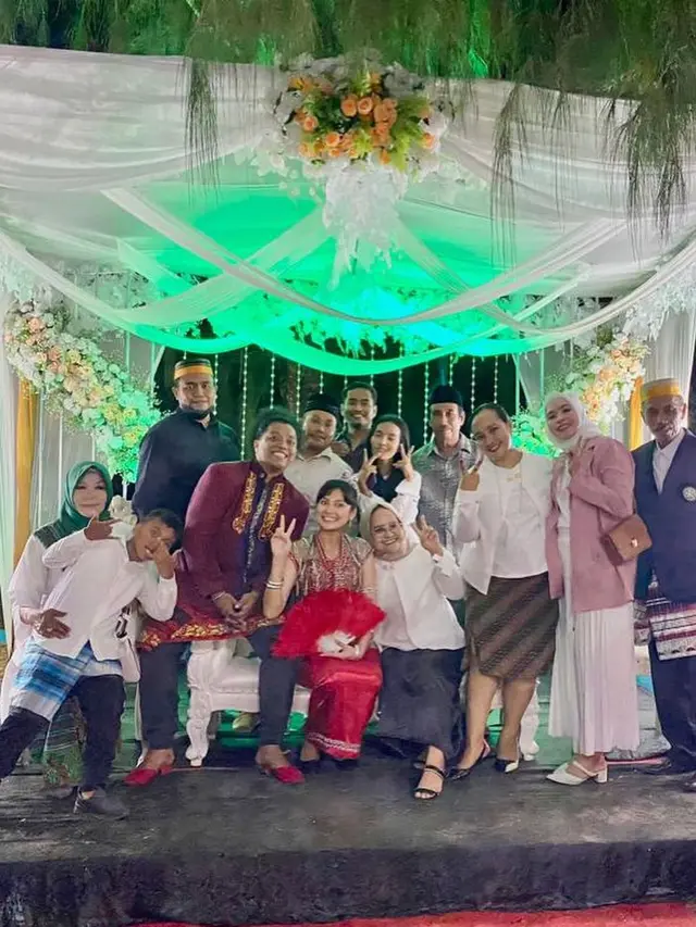 Syukuran Pernikahan Arie Kriting