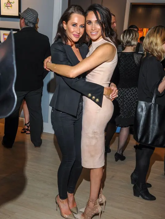 Namun sudah jelas Meghan Markle tetap berhubungan dengan Jessica Mulroney yang diam-diam ia kunjungi di Kanada. (GETTY IMAGESGEORGE PIMENTEL/Cosmopolitan)