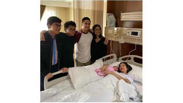 Foto Gemas Salima, Anak Wishnutama dan Gista Putri (sumber: instagram/salimaputritama)