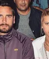 Sofia Richie, mantan kekasih Justin Bieber kini tengah berbahagia lantaran baru saja memiliki kekasih yang baru. Dia adalah Scott Disick, mantan kekasih Kourtney Kardashian. Keduanya pun tampak bahagia saat ini. (Instagram/richieupdates)