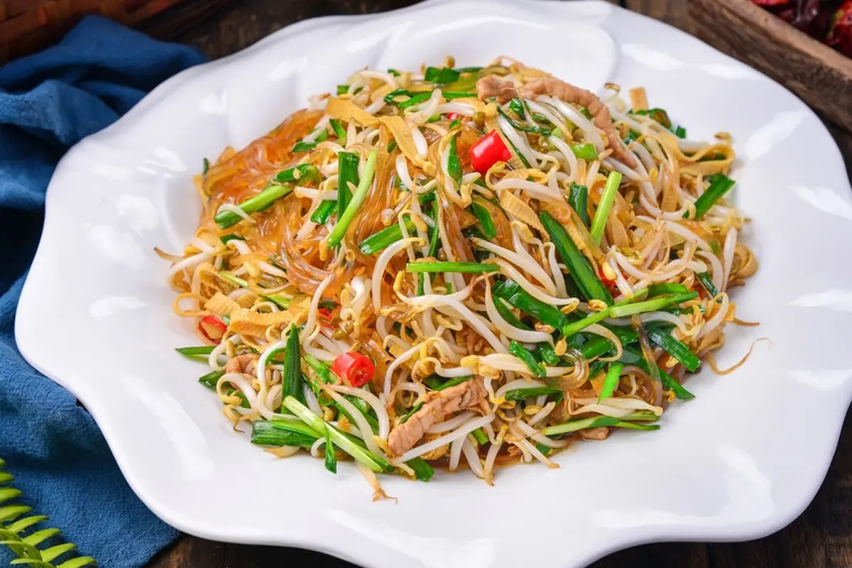 kecambah tauge kucai bihun
