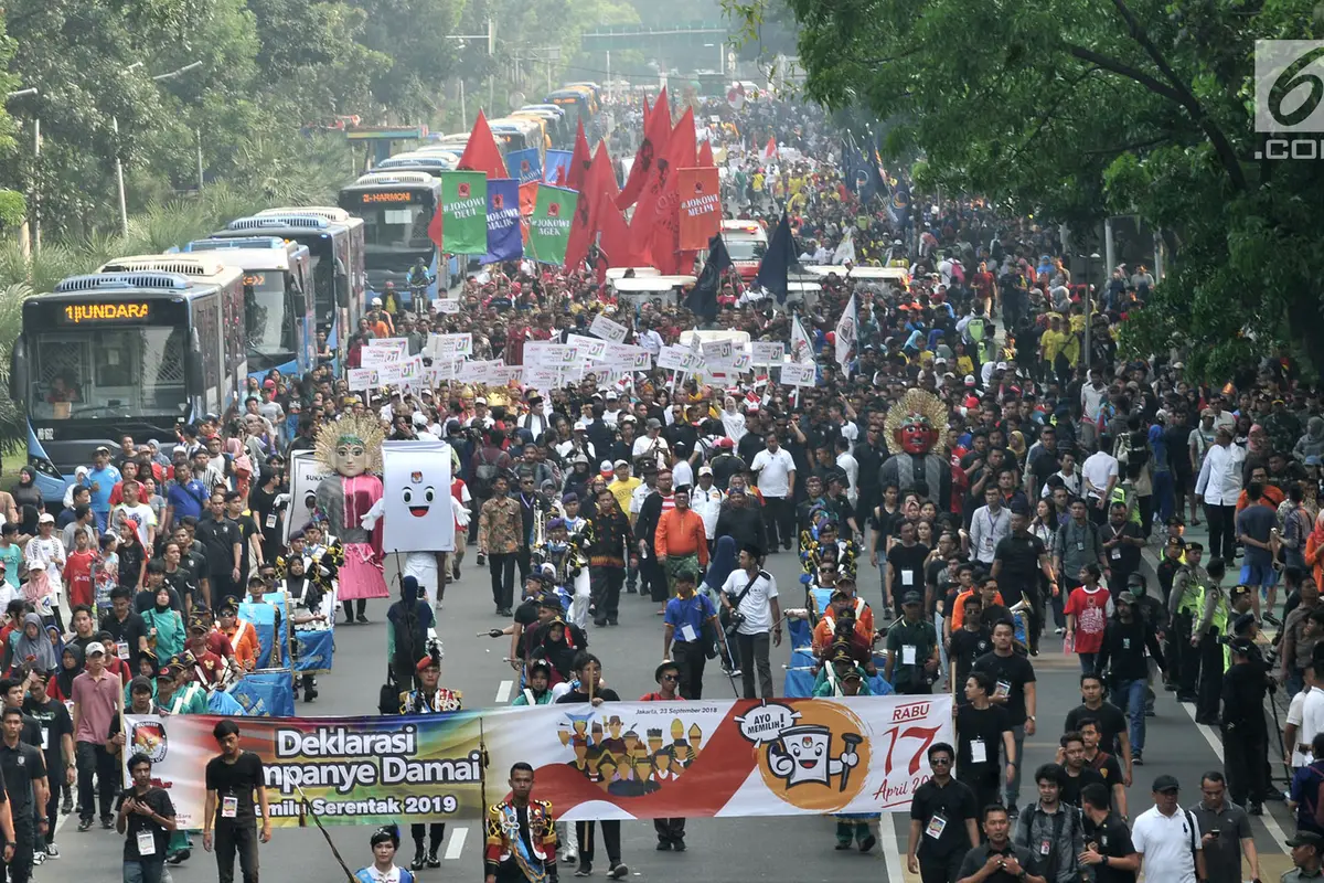 Kemeriahan Pawai Deklarasi Kampanye Damai Pemilu 2019