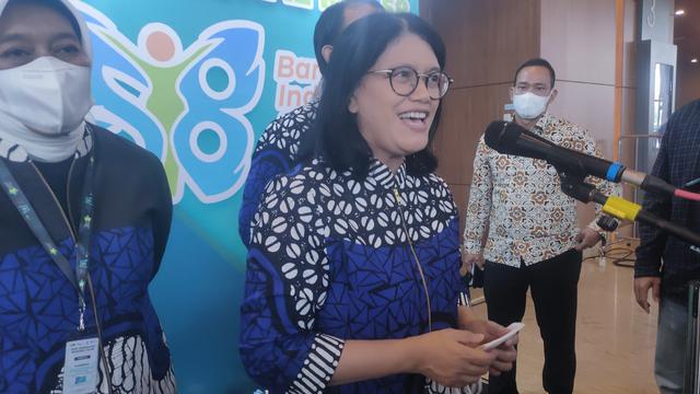 Dr. dra. Lucia Rizka Andalusia, M.Pharm, Apt.