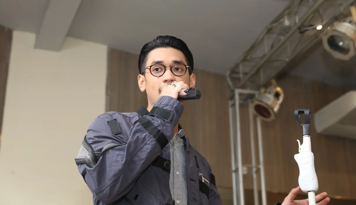 Salah satu yang menjadi alasan penyanyi 28 tahun itu menggelar konser inttim adalah bisa lebih dekat dengan para penggemar yang terus mendukung kariernya hingga sekarang. (Nurwahyunan/Bintang.com)