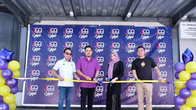 Gilang Widya Pramana saat peluncuran J99Vape
