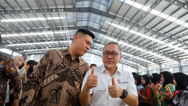 Menteri Perdagangan Zulkifli Hasan mendorong Indonesia agar dapat menjadi ekspor wig atau rambut palsu nomor satu di dunia.