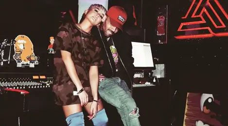 5 Fakta Rilisnya Single Overdose Agnez Mo Dan Chris Brown News Entertainment Fimela Com