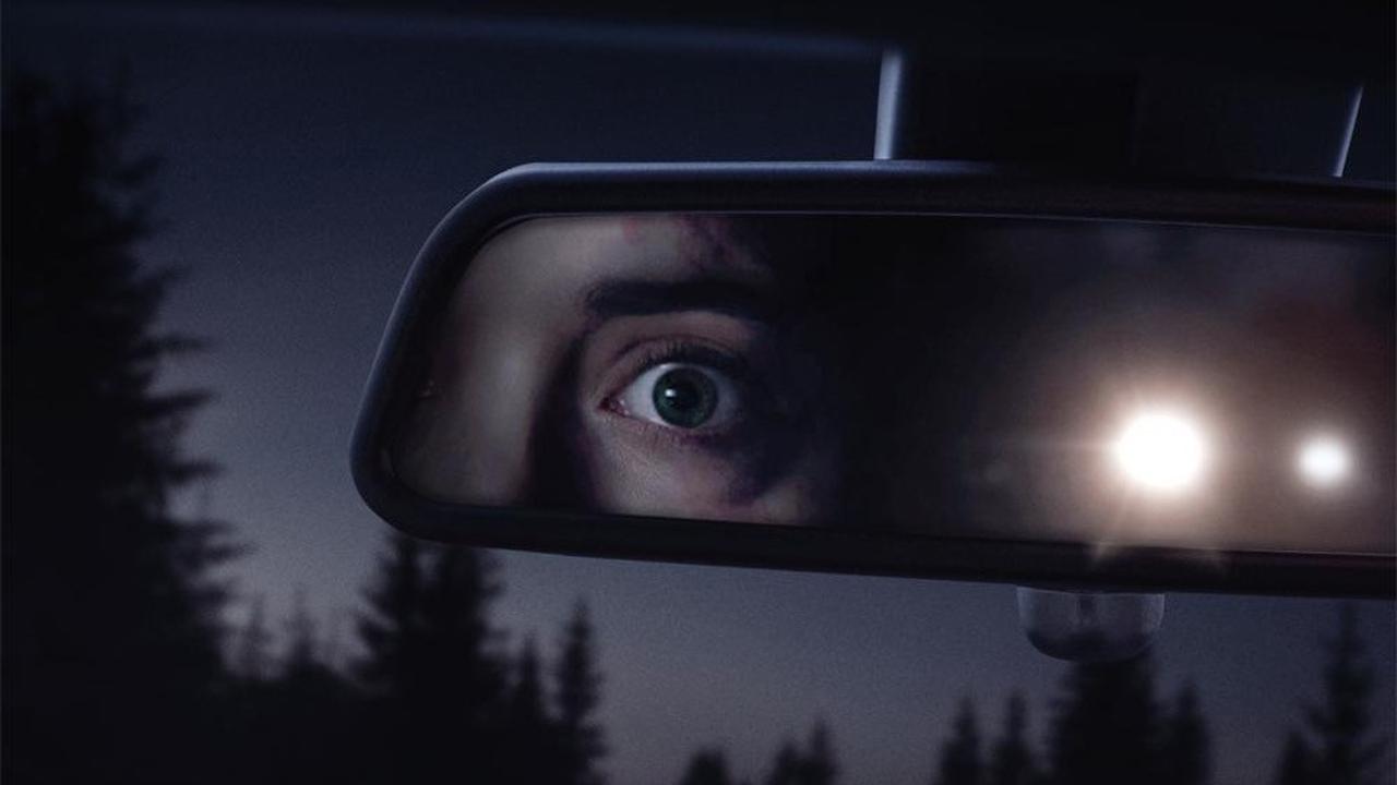 Poster Alone. (Foto: Dok. Mill House Motion Pictures/ IMDb)