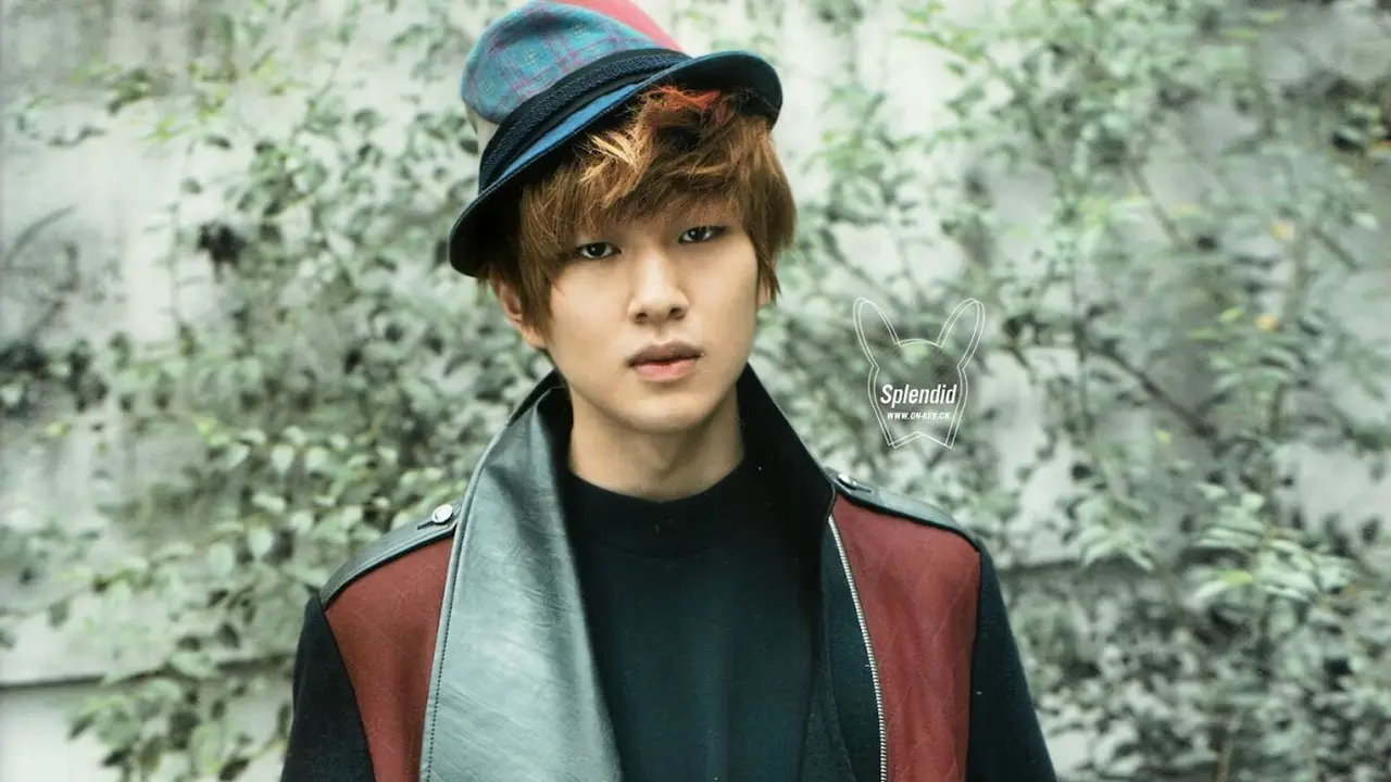 Onew SHINee