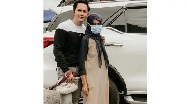 6 Potret Kiki Farrel dan Ibunda Sebelum Meninggal Dunia, Kini Tinggal Kenangan
