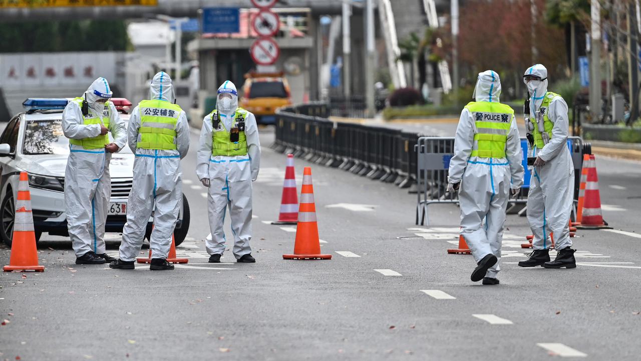 Kasus COVID-19 Meroket, China Lockdown Shanghai