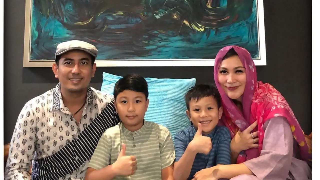 6 Momen Manis Rio Febrian dan Sabria Kono, Selalu Harmonis Meski Beda Keyakinan