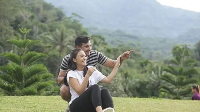 [Bintang] Ali Syakieb dan Citra Kirana