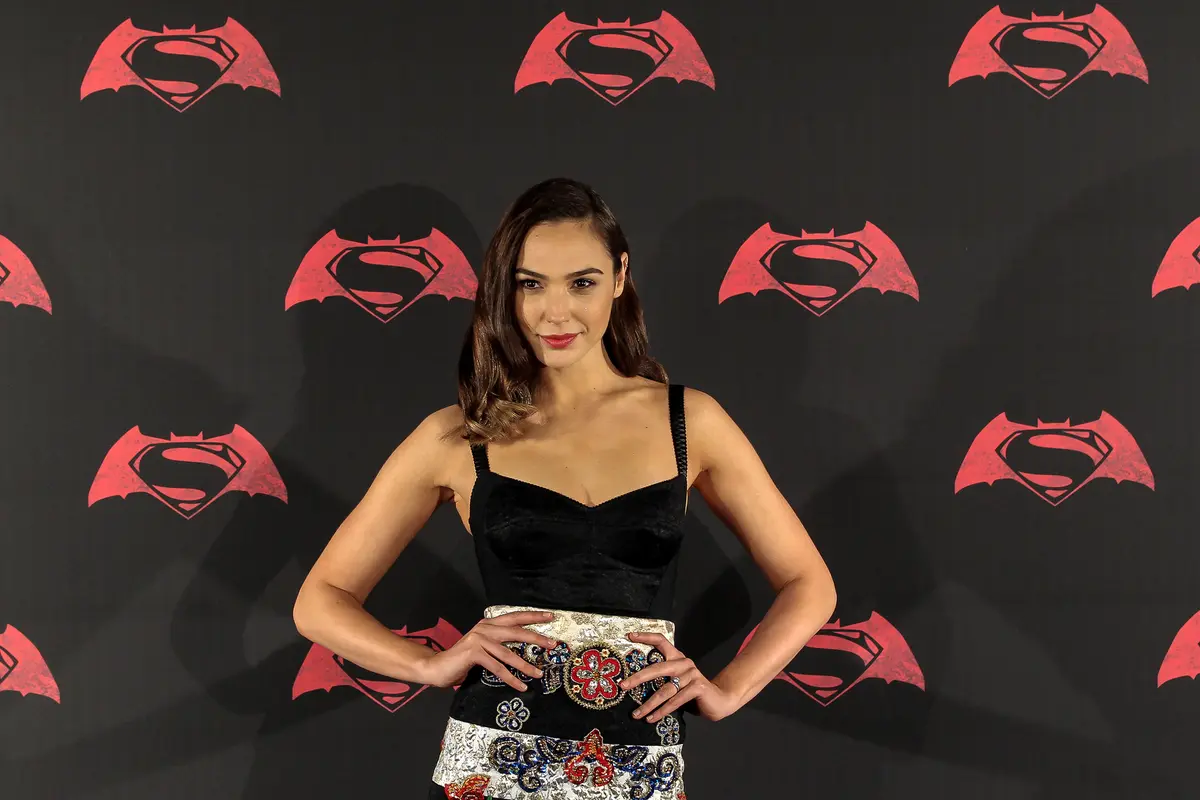 [Bintang] Gal Gadot