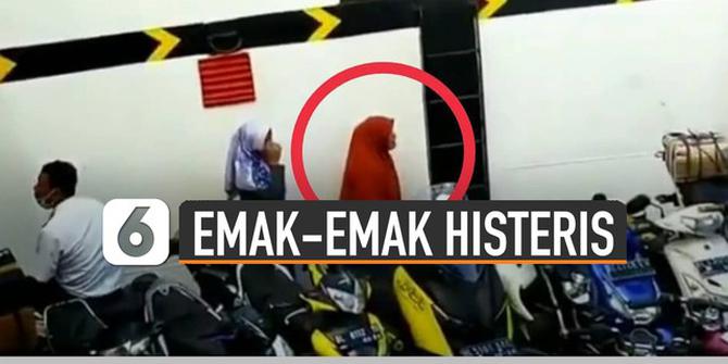 VIDEO: Viral Emak-Emak Histeris Gegerkan Satu Kapal, Ini Dia Penyebabnya