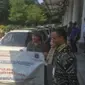 Gubernur DKI Anies Baswedan mengutus 30 orang Satpol PP Perempuan untuk menggeledah Hotel Alexis
