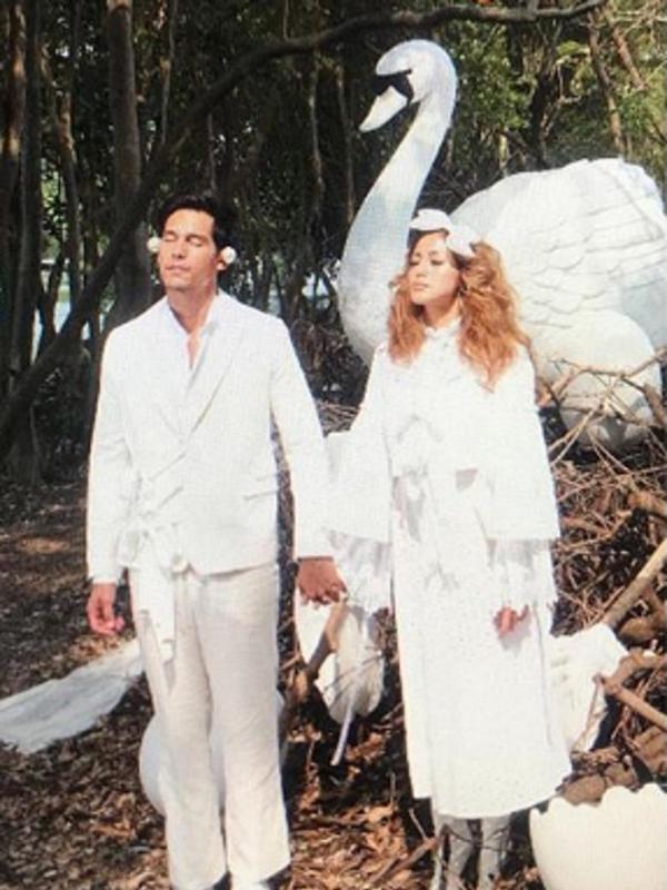 Jessica Iskandar dan Richard Kyle melakuan pemotretan unik (Instagram/@nobibhumi)