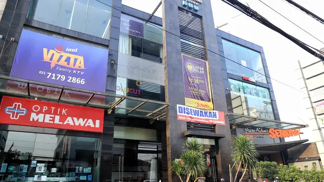 [Bintang] Selain Banjir, Kawasan Kemang Juga Langganan Macet
