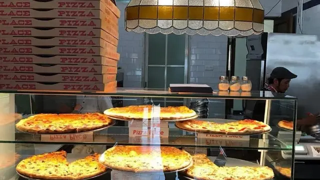 Instagram @pizzaplace