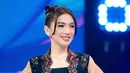 Penampilan Angel Karamoy sukses jadi pusat perhatian saat jadi pembaca nominasi penghargaan musik [@therealangelkaramoy]