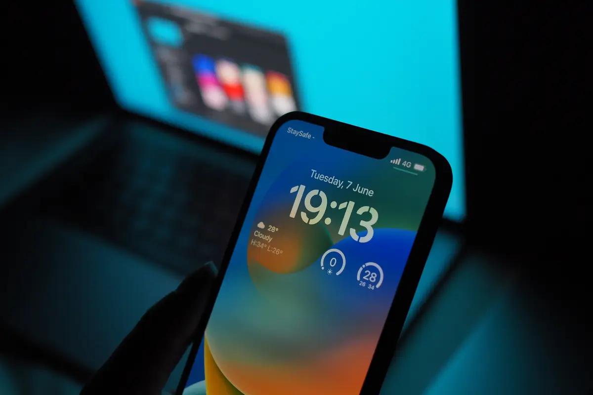 iOS 16 Lockscreen