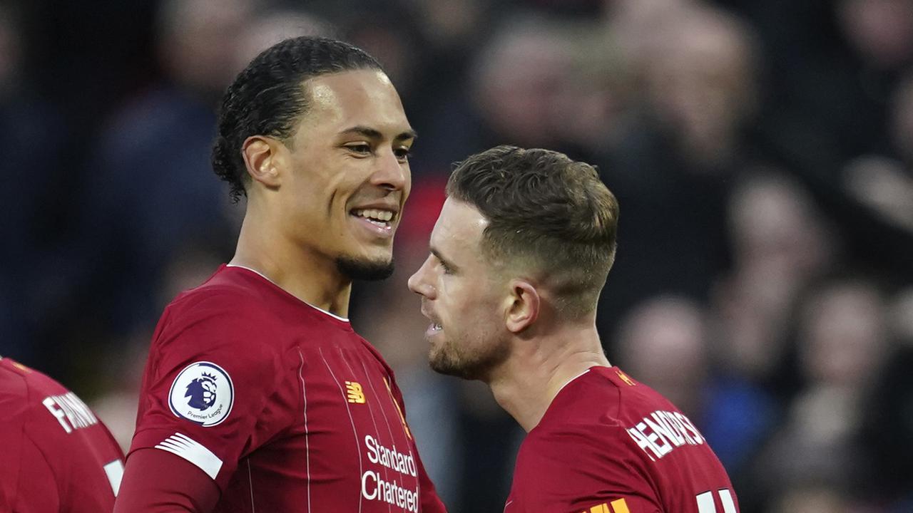 Salah 2 Gol, Liverpool Bantai Southampton di Anfield