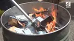 Puluhan ribu E-KTP yang rusak dan kadaluarsa dibakar di Bandung. Hal ini dilakukan untuk menghindari penyalahgunaan E-KTP jelang pileg dan pilpres 2019.