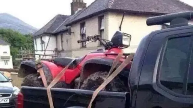 [bintang] Fakta Unik: 7 Gambar yang Membuktikan Jika Orang Bodoh Masih Eksis di Muka Bumi