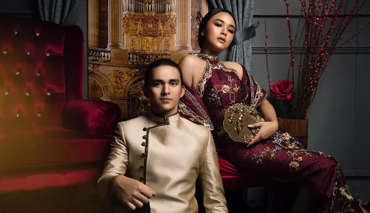 Meski baru 2 tahun menjalin hubungan, keduanya juga tak sungkan menunjukkan momen kemesraannya. Bahkan. dua sejoli ini kerap kali melakukan pemotretan layaknya pre-wedding. (Liputan6.com/IG/christlaurent)
