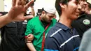 Bersama rekannya, Ridho Rhoma ditangkap di salah satu hotel di Jakarta Barat pada Maret 2017 lalu. Diketahui positif menggunakan narkoba jenis shabu dan pihak kepolisian pun mengamankan barang bukti tersebut seberat 0,7 gram. (Adrian Putra/Bintang.com)