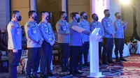 Kapolri Jenderal Listyo Sigit Prabowo meresmikan program tilang elektronik atau elektronic traffic law enforcement (ETLE) di Hotel Wyndham, Embong Kaliasin, Kecamatan Genteng, Kota Surabaya, Jawa Timur, Sabtu (26/3/2022). (Liputan6.com/Nanda Perdana Putra)