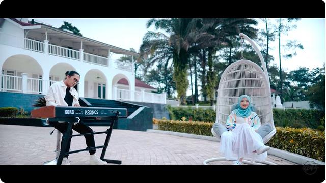 6 Potret Nissa Sabyan di Single Terbaru 'Ya Romadhon', Outfitnya Banjir Pujian