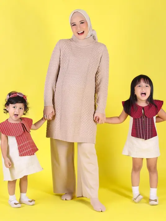 (Instagram/desta80s)