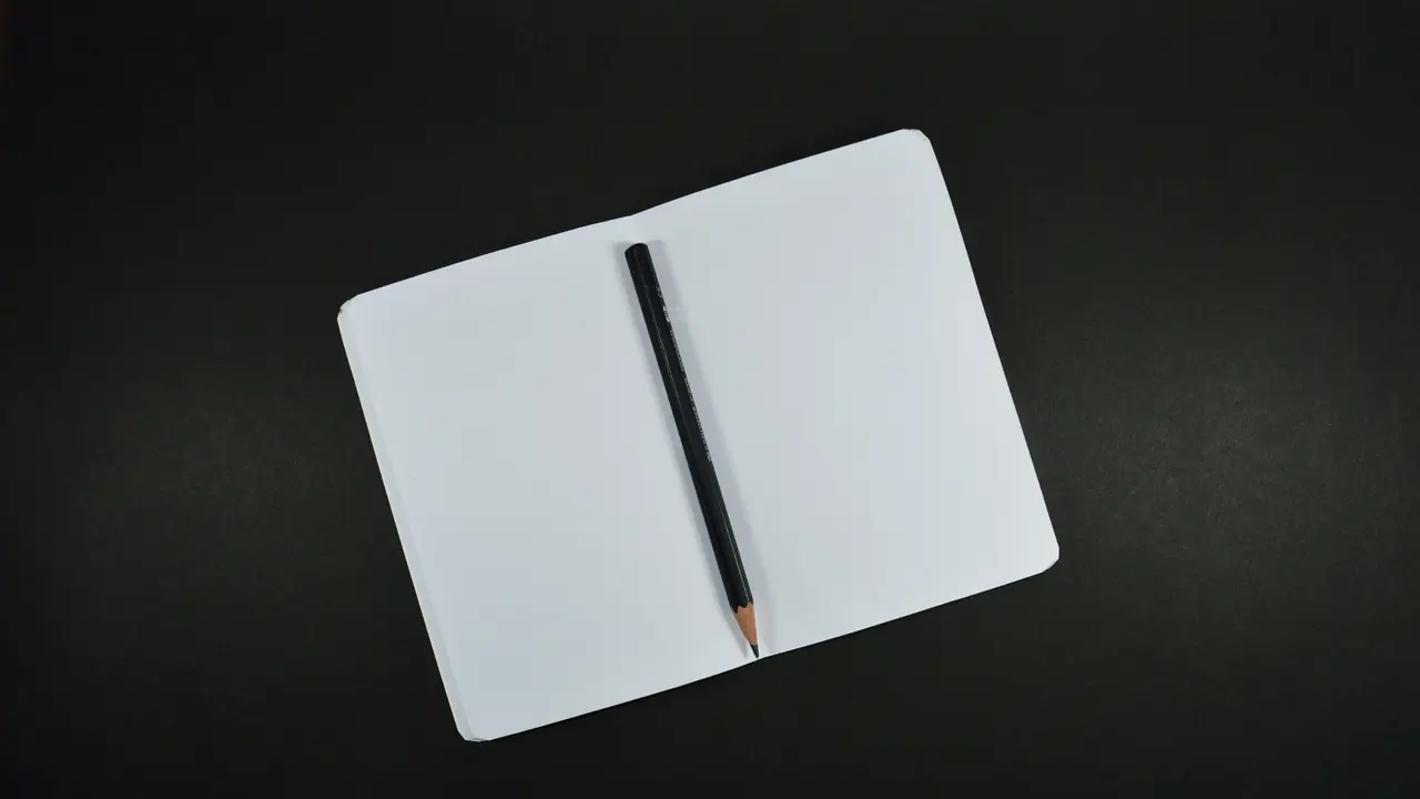 20 Background Hitam Keren untuk Wallpaper HP dan Laptop - Hot Liputan6.com