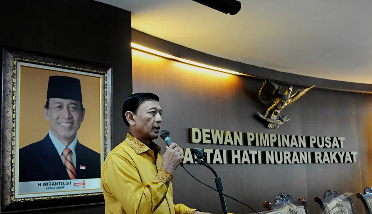 Ketua Umum Partai Hanura Wiranto saat memberi sambutan dalam HUT ke-8 hanura, Jakarta, Minggu (21/12/2014) (Liputan6.com/ Andrian Martinus)