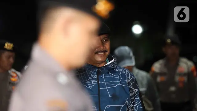 Terjaring OTT, Wali Kota Madiun Digelandang ke Gedung KPK