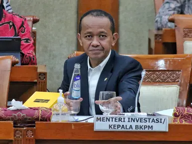 Menteri Investasi/Kepala Badan Koordinasi Penanaman Modal (BKPM) Bahlil Lahadalia saat rapat kerja dengan Komisi VI DPR di Jakarta, Rabu (14/12/2022). Rapat tersebut membahas kinerja Kementerian Investasi/BKPM dan target investasi sampai Desember 2022. (Liputan6.com/Angga Yuniar)