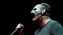 Vokalis Slipknot, Corey Taylor bernyanyi dalam acara "Ozzfest Meets Knotfest" di Hollywood Palladium, Los Angeles , AS , 12 Mei 2016. Nantinya akan lebih dari 40 band yang tampil dalam festival ini. (REUTERS / Mario Anzuoni)