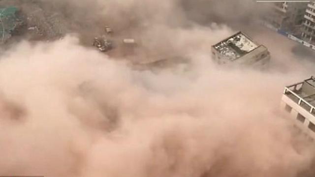 Gedung di China yang hancur dalam 20 detik. (New China)