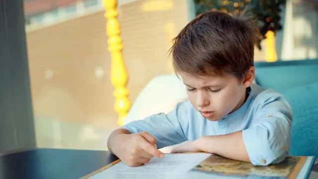 Usia Berapa Sebaiknya Anak Belajar Baca Tulis?