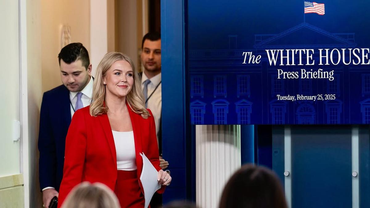 Kenalan dengan Karoline Leavitt, Jubir Donald Trump yang Jadi Inspirasi Perempuan Muda di Kancah Politik Amerika