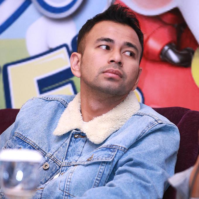  Raffi  Ahmad Jawab Masalah Penyakit Benjolan  di Leher  