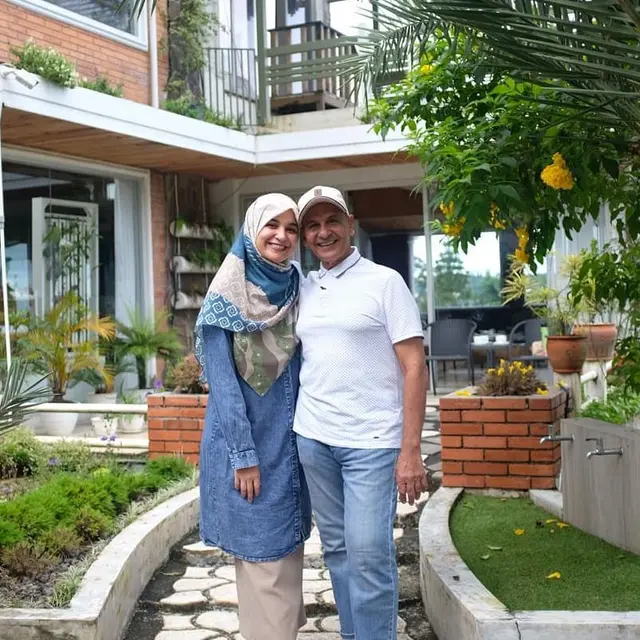 Potrait Shireen Sungkar bersama Sang Ayah